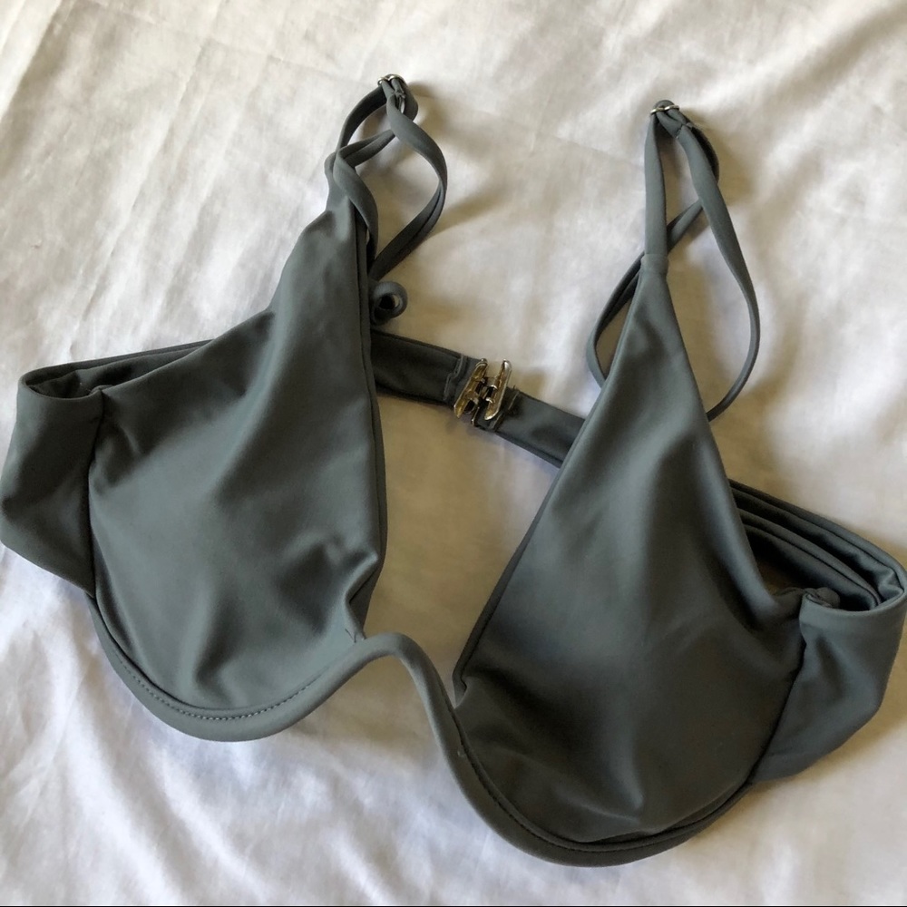 ✨Sexy Wired Gray Swim Top✨